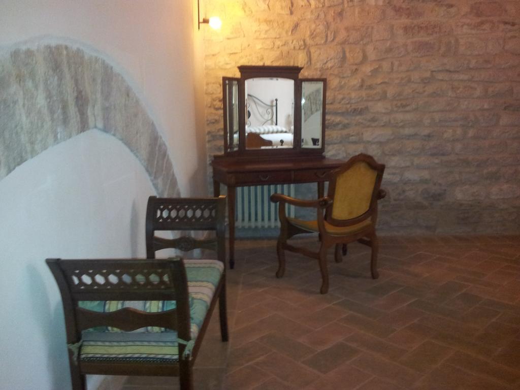 Bed and Breakfast Residenza Sant'Agnese à Assise Chambre photo